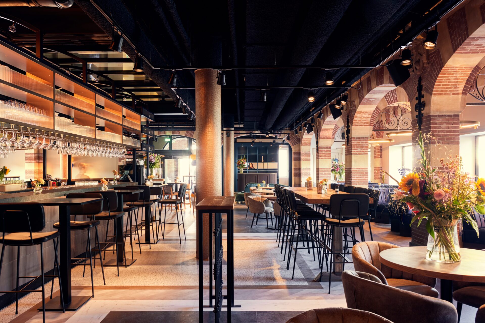 TBE-ZA - The Saint Hoorn